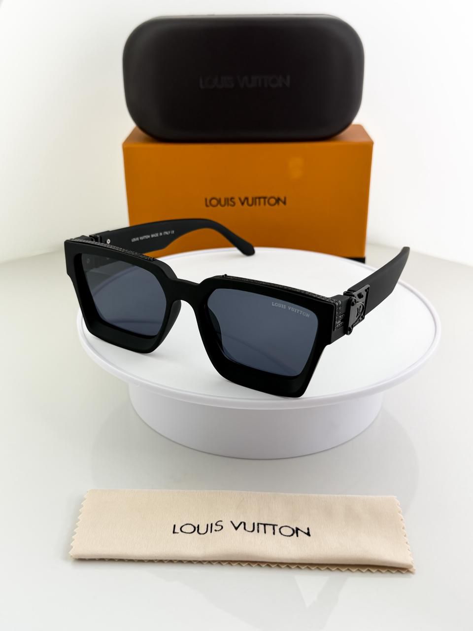 LOUI CHARCOAL BLACK 65N